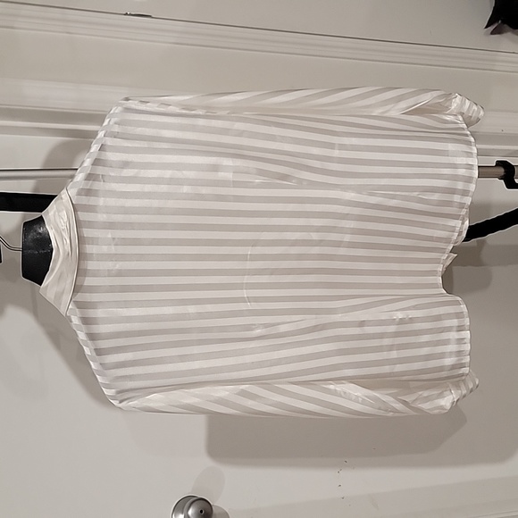 White striped blouse - Picture 4 of 6